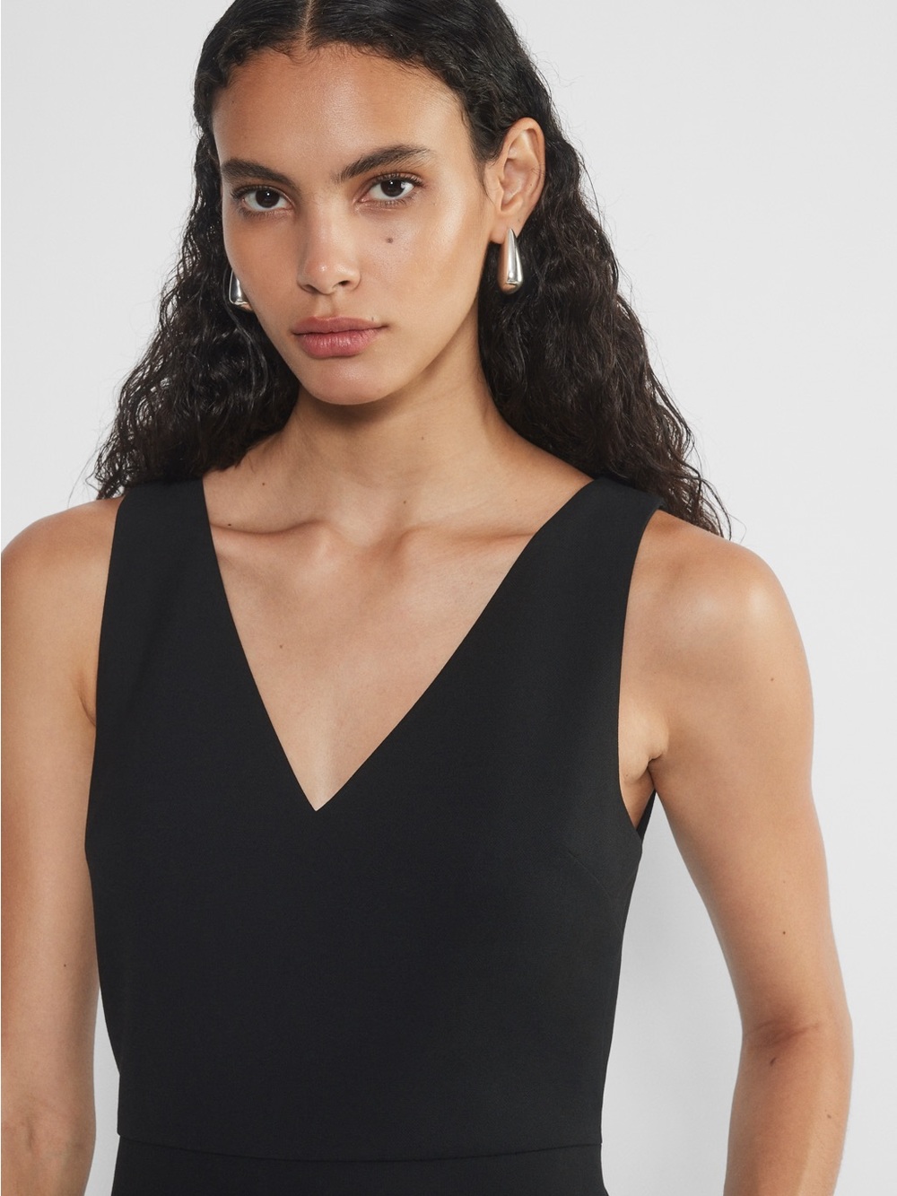 Aritzia BABATON Audition Black Midi Dress Size 8 - Picture 10 of 11